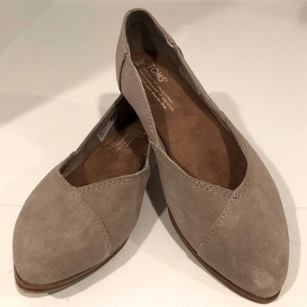 Toms Jutti Ballet Flat in Taupe Suede